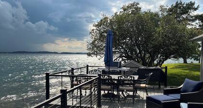 Charming 4 Bedroom Private Island Escape in the 1000 islands!