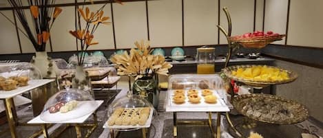 Petit déjeuner buffet (48 CNY par personne)