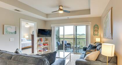 Darien Condo w/ Boat Dock Access: Walk to Downtown