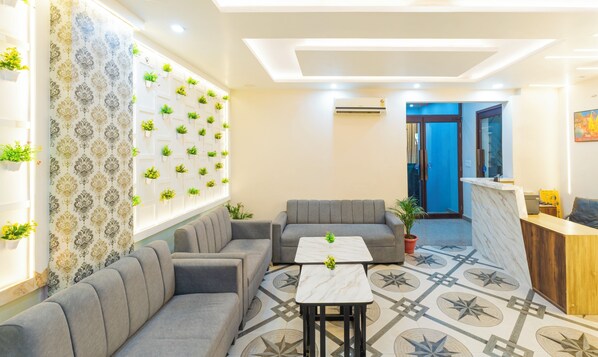 Reception - Treebo Om Shree Banaras (Varanasi)