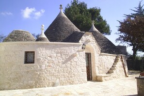 Exterior - Gioberti 20 I Trulli With Pool (Martina Franca)