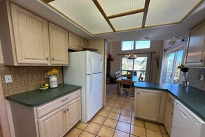 Unclassified image, 3 of 50, button