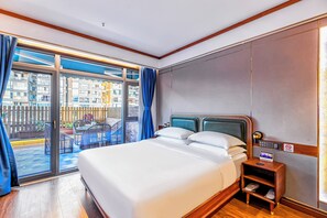 Dobbeltrom – exclusive, byutsikt | Sengetøy av topp kvalitet, memory foam-senger og minibar (inkludert)