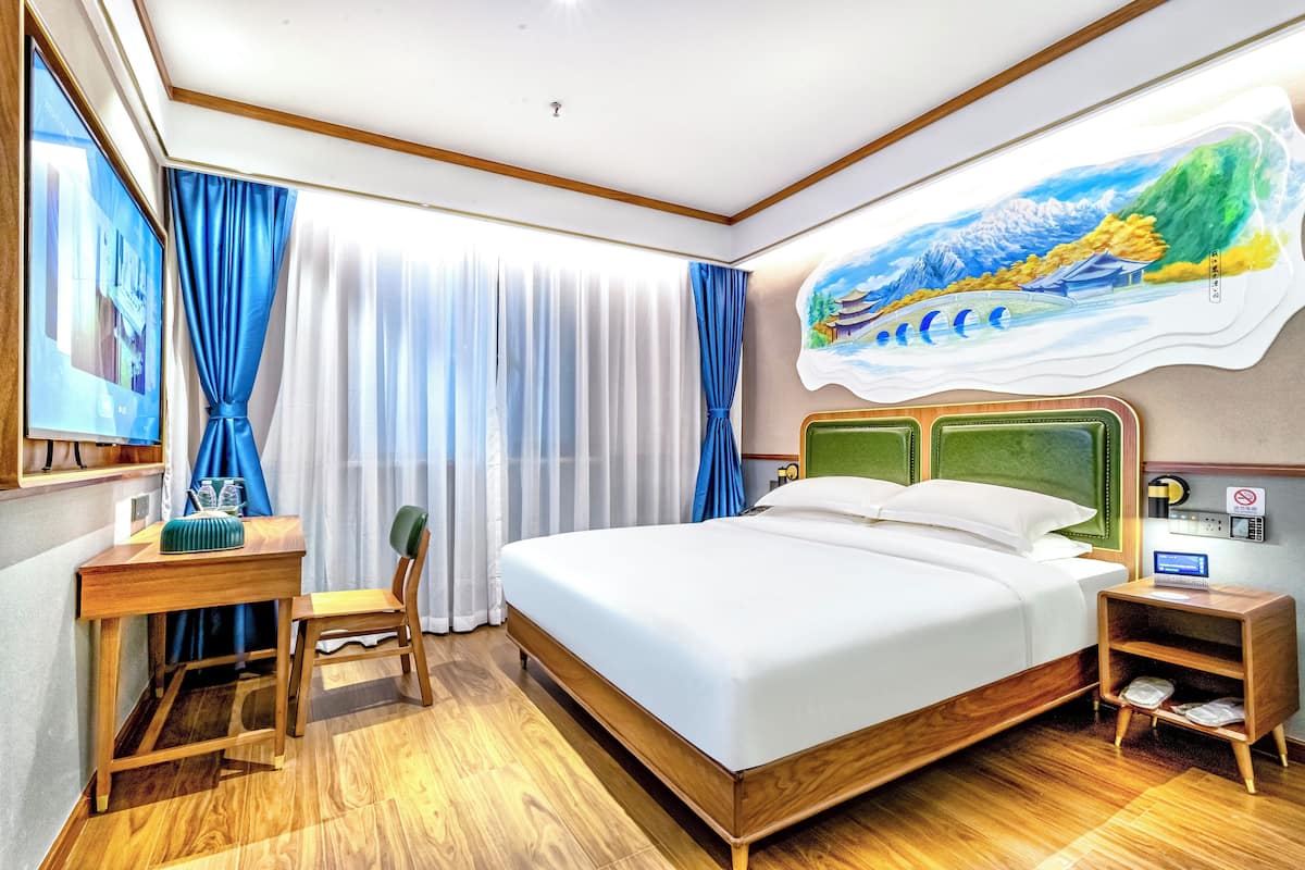 Chambre Double, vue ville