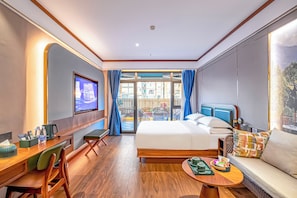 Exclusive-Doppelzimmer, Stadtblick | Hochwertige Bettwaren, Betten mit Memory-Foam-Matratzen
