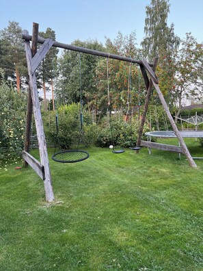 Childrenâs play area â outdoor