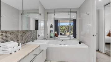 Shower, jetted bath, hair dryer