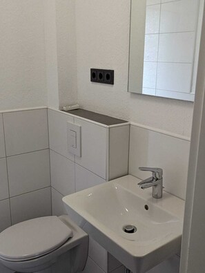 Bruser, Toiletpapir