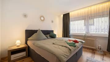 3 bedrooms, free WiFi, bed sheets