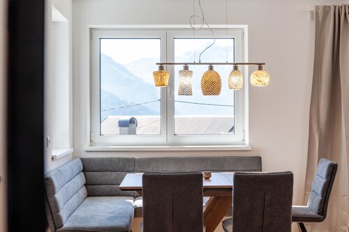 Ferienwohnung 'Manu's Bergblick' mit Bergblick, privater Terrasse und Wi-Fi