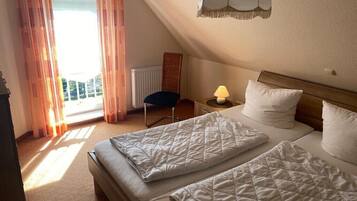 2 habitaciones, wifi gratis y ropa de cama