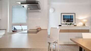 Refrigerador, horno, parrilla de estufa y lavavajillas