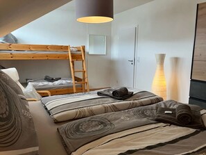 3 Schlafzimmer, kostenloses WLAN, Bettwäsche