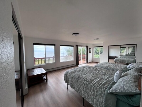 WiFi, bed sheets - Terrific studio apartment in Ninilchik with stunning views. (Ninilchik)