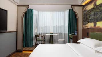 Basic Double Room | Free minibar, soundproofing, free WiFi, bed sheets