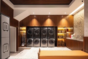 Interior detail - Nostalgia S Hotel - Hangzhou Hefang Old Street (Hangzhou)