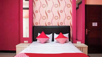 Quarto casal luxo | Wi-Fi de cortesia, roupa de cama