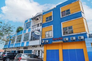Exterior - Hotel O Homestay Puspa Gemilang Syariah (Palembang)