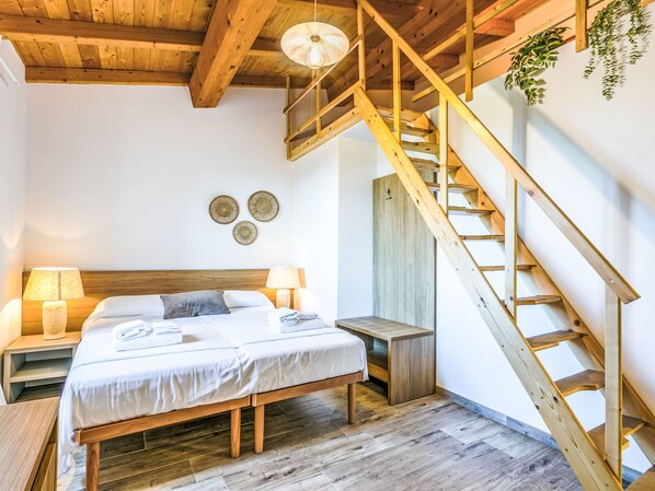 3 bedrooms, iron/ironing board, WiFi