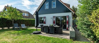 Villa in Callantsoog near Beach & Sea