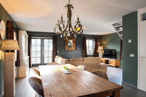 Villa in Callantsoog mit Whirlpool und Strand