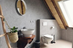 Shower - Hoeve Landzicht Accommodation for 24-people (Callantsoog)