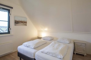 2 bedrooms, free WiFi - Villa with view over the park De Buitenplaats (Callantsoog)