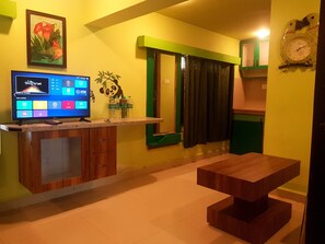 Habitación económica | Ropa de cama de alta calidad y camas Select Comfort