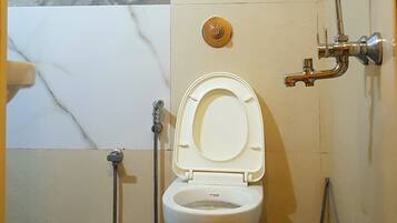 Family Room | Bathroom | Shower, designer toiletries, towels, soap