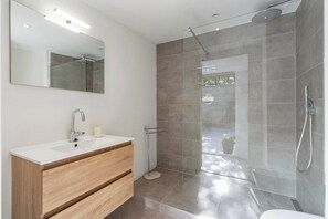 Dusche, Haartrockner