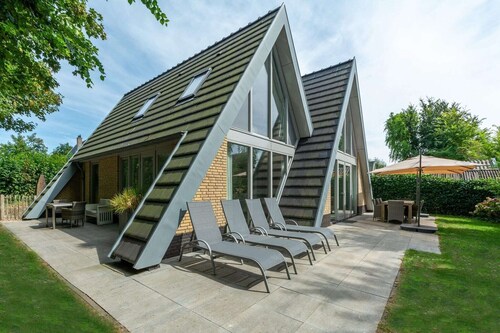 Holiday Home near Groote Keeten Beach
