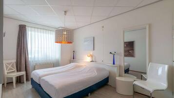 2 bedrooms, free WiFi