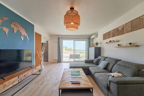 TV - Sur le Port de Hyères-5 min de la Plage-calme (Hyères)