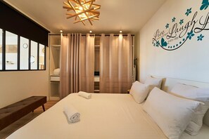 1 bedroom, iron/ironing board, bed sheets - Sur le Port de Hyères-5 min de la Plage-calme (Hyères)