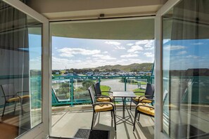 Terrace/patio - Apartment by Dutch Beach Pet-Friendly (Julianadorp aan Zee)