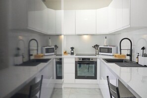 Microwave, oven, dishwasher, coffee/tea maker - La Perle du Mourillon-wifi-spacieux (Toulon)