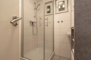 Shower - Spacious Duo by the Dunes (Sint Maartenszee)