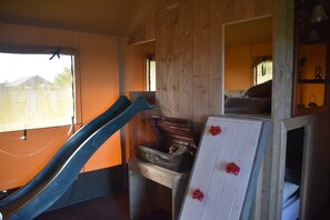 3 soverom og reiseseng for barn