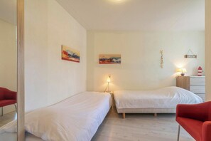 2 室のベッドルーム、旅行用ベビーベッド、WiFi (無料)