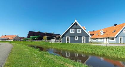 Villa in Julianadorp nahe Sandstrand