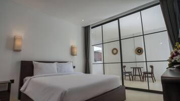 Superior Double Room | Soundproofing, free WiFi, bed sheets