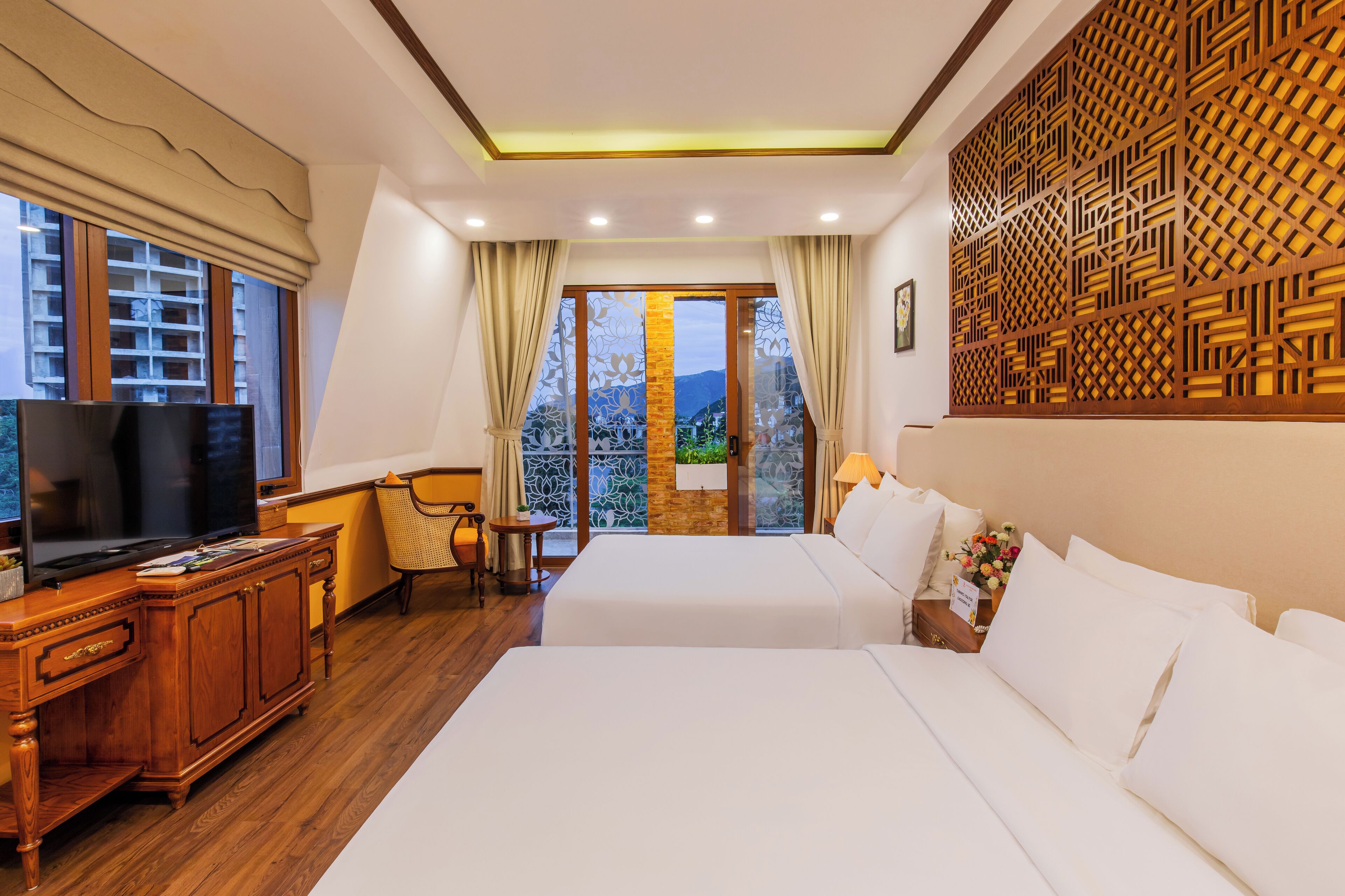 In-room safe, desk, soundproofing, free WiFi