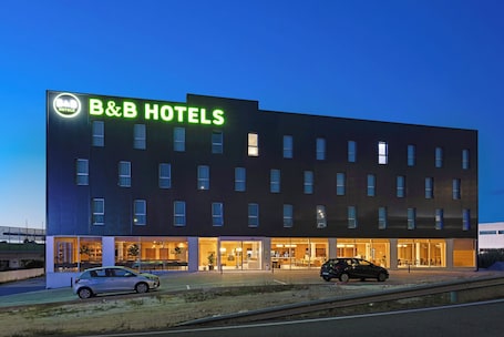 Fassade der Unterkunft. B&B Hotel Leiria Fatima