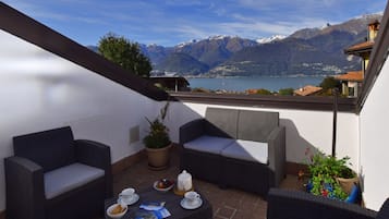 Family House, Multiple Bedrooms, 2 Bathrooms, Mountainside (Belvedere) | Teres/patio