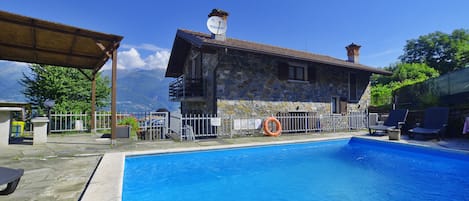 Family House, Multiple Bedrooms, 2 Bathrooms, Mountainside (Belvedere) | Pool