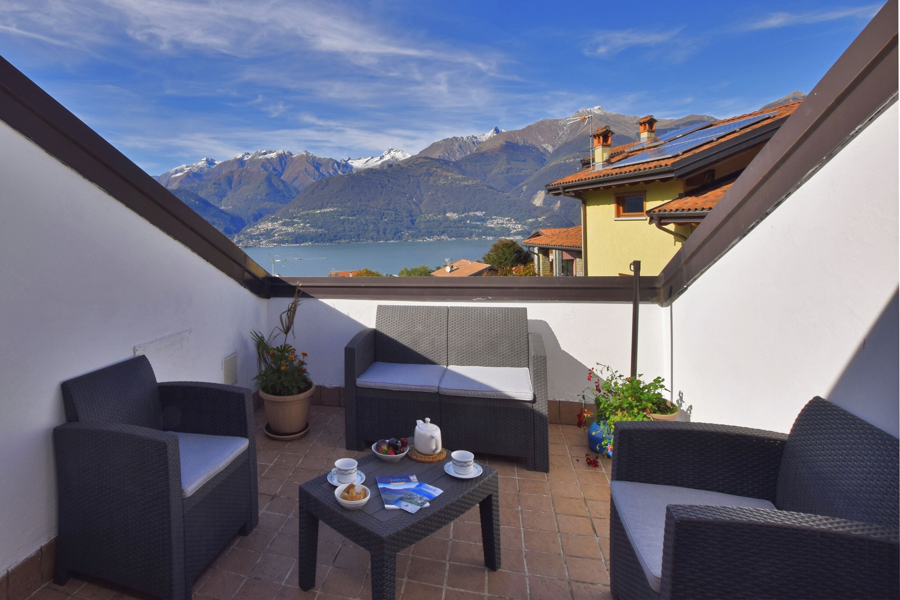 Rumah Keluarga, beberapa kamar, tepi gunung (Belvedere A) | Teras rooftop