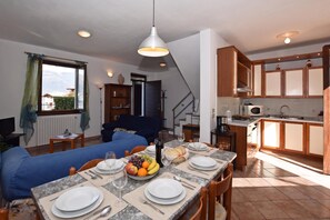 Family House, 3 Bedrooms, 2 Bathrooms, Mountainside (Belvedere) | Dining - Belvedere in Colico (Colico)