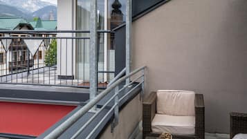 Comfort Apartment, Balcony, Mountain View | Balcony