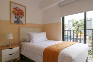 2 chambres, fer et planche à repasser, Wi-Fi, draps fournis