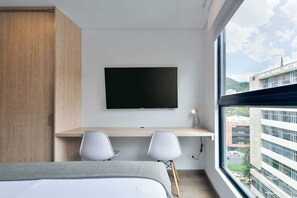 1 bedroom, iron/ironing board, WiFi, bed sheets - w* | Magnificent Loft w/ City View in Santa Barbara (Bogotá)